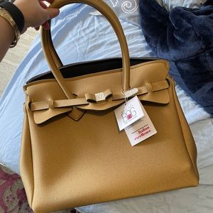 Save My Bag Satchel in gold